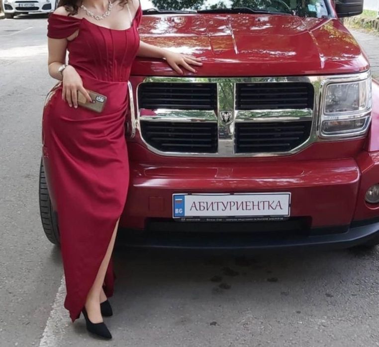 Абитуриентска рокля