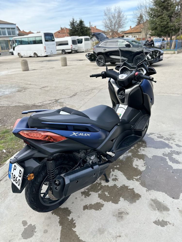 Продавам Yamaha Xmax 300