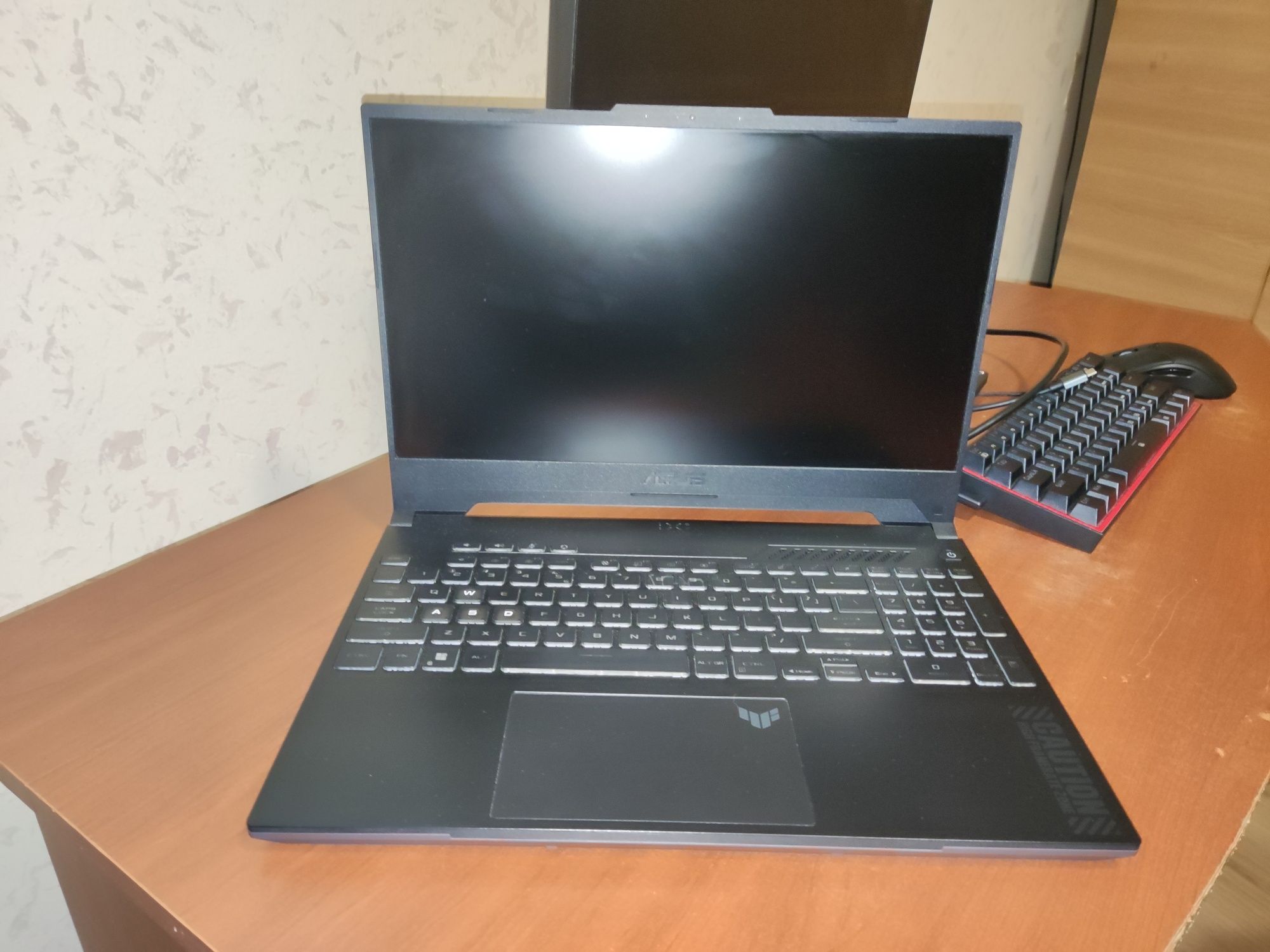 Vand Laptop Gaming Asus Tuf A15 (rtx 4060 140w)