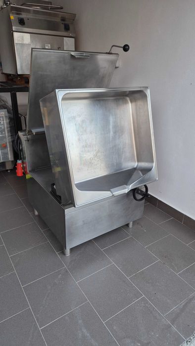Tigaie basculanta 80 - 90 l. Electric