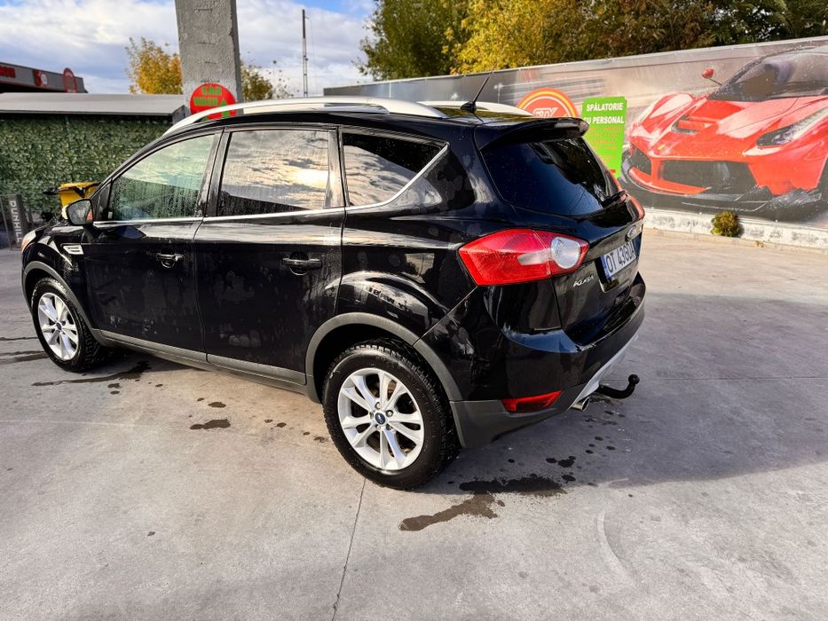 Ford Kuga intretinut