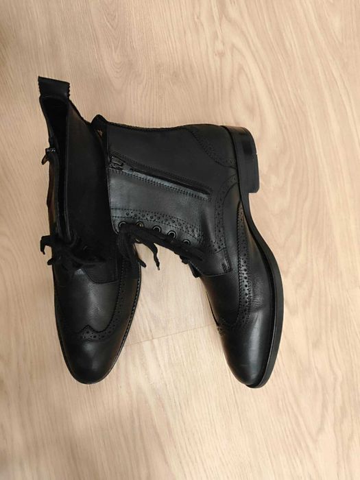 Мъжки боти от естествена кожа, цвят черен с номер 44 (като нови)