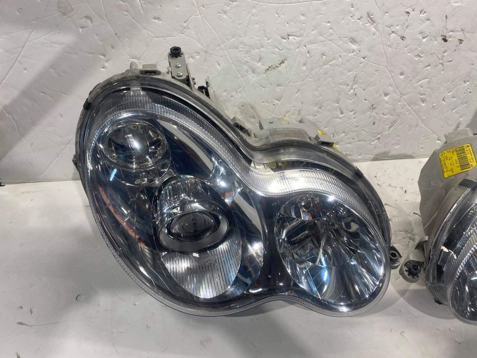 Фарове Мерцедес Ц класа фейслифт