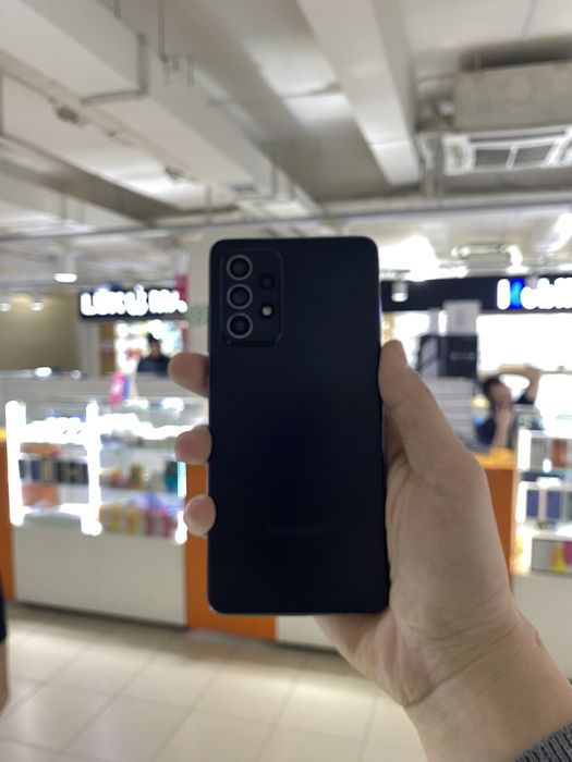 Samsung A52.