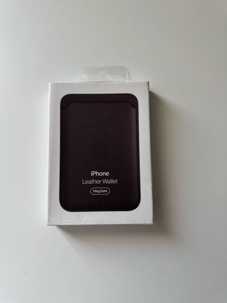 MagSafe Wallet за iPhone