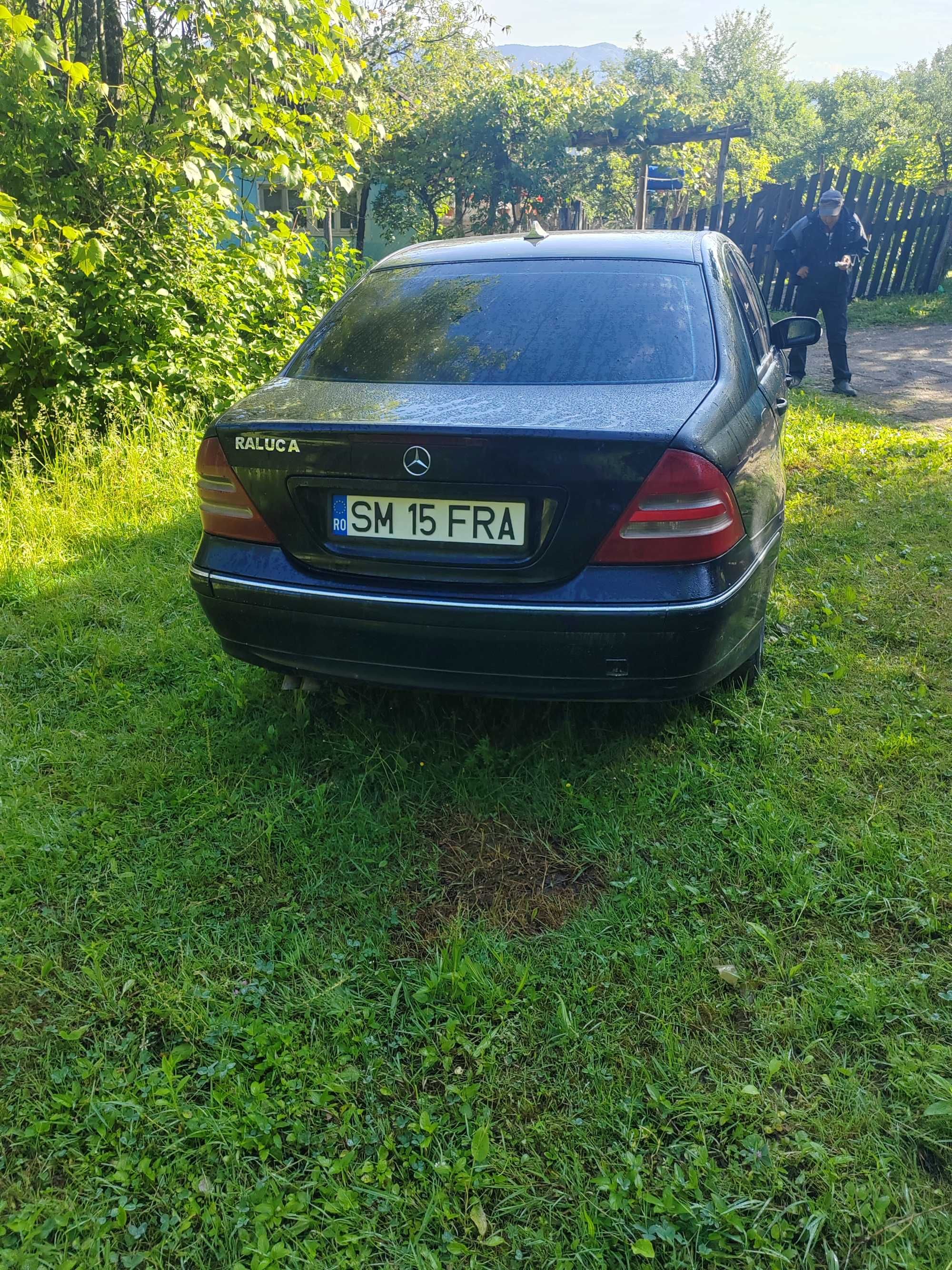 Vând Mercedes c clas