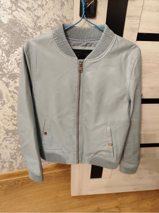 Женская кожанка. Размер 44-46