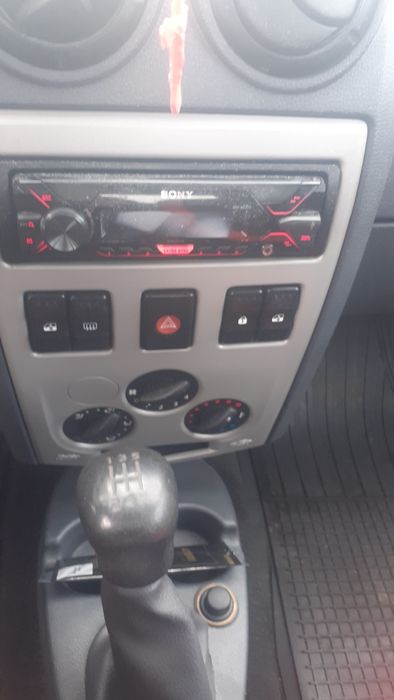 Dacia Logan 1,4 benzina km putini