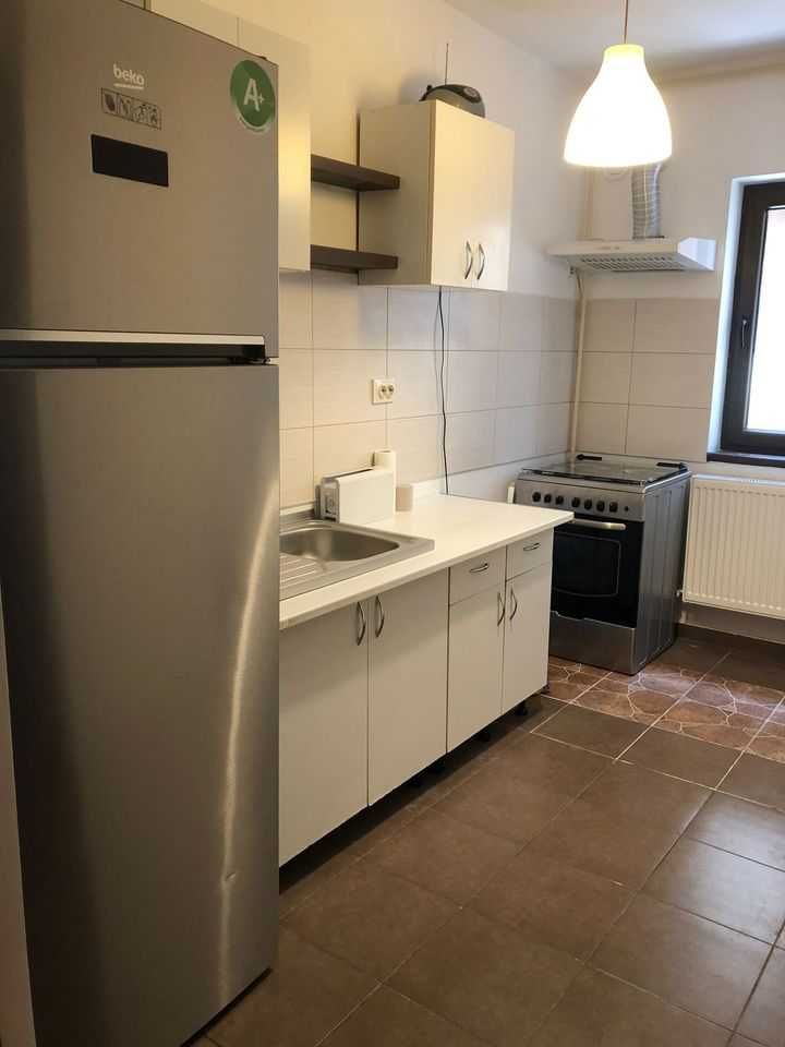 Închiriez apartament 2 camere decomandate Titan Ozana Pallady