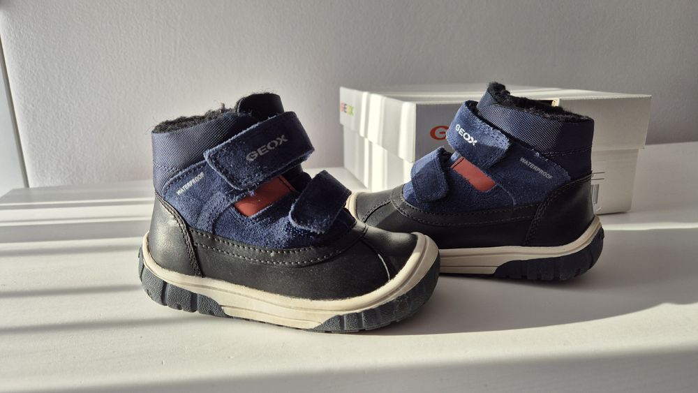 Ghete impermeabile imblanite Geox, marimea 22, ca noi