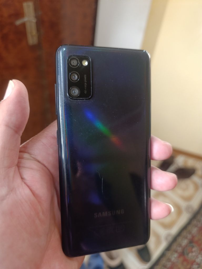 SAMSUNG galexy A41