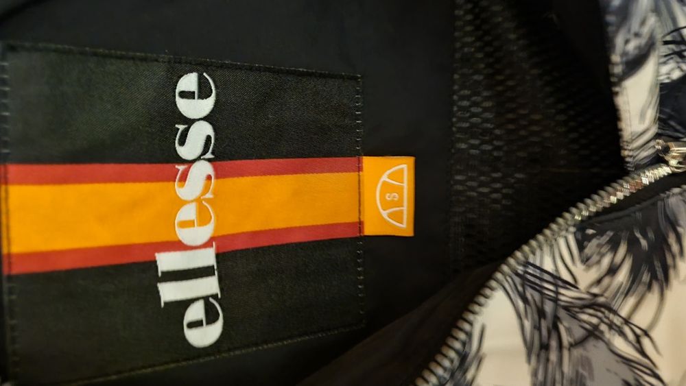 Яке ELLESSE ново S размер
