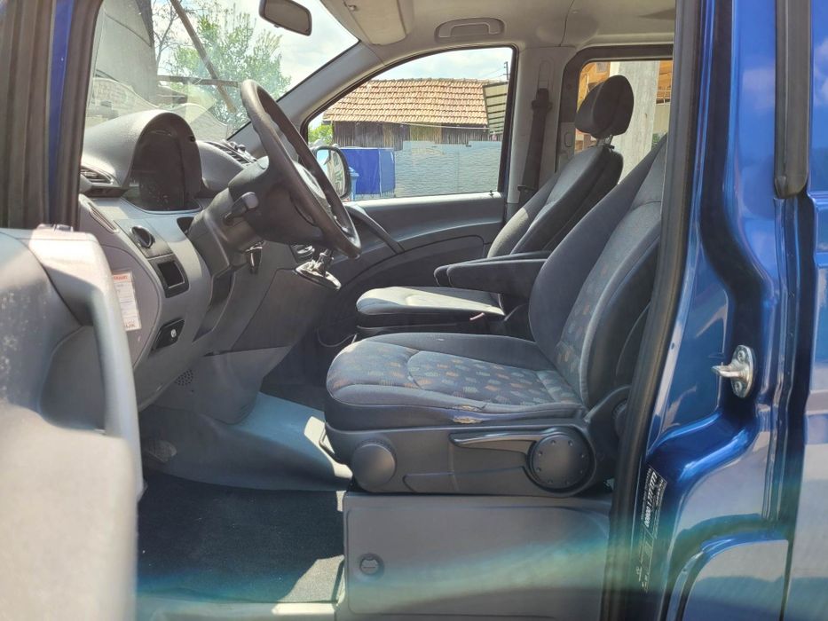 Proprietar Vând Mercedes vito mixt 2006
