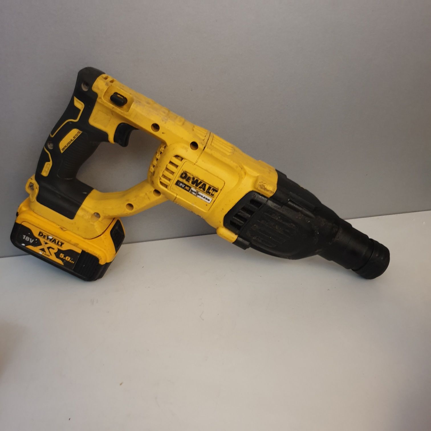 Dewalt DCH 133 Ciocan Rotopercutor SDS Plus Brushless 5.0AH Li-Ion