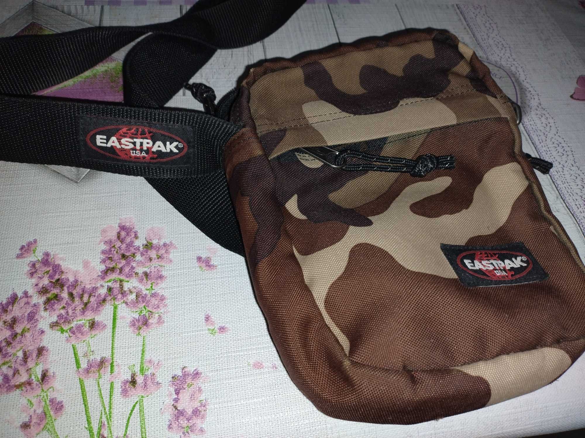 Мъжка чанта EASTPAK