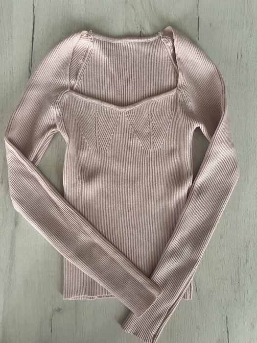 Блузки с дълъг ръкав по 20лв.