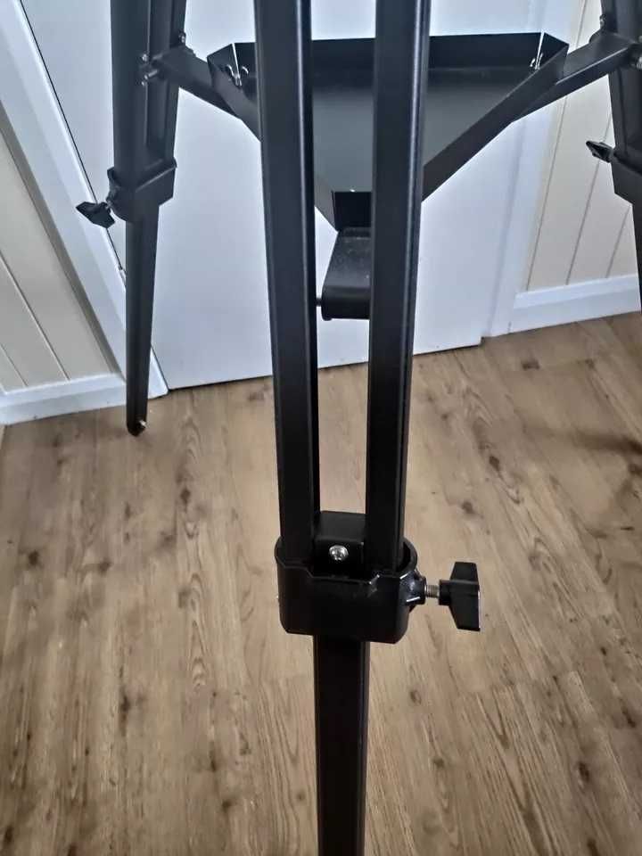 Статив Celestron Starsense Explorer с държач за смартфон-няма телескоп