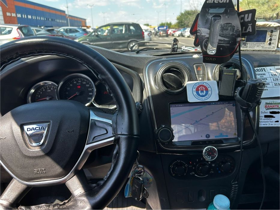 Vând Dacia Logan 0.9 TCe