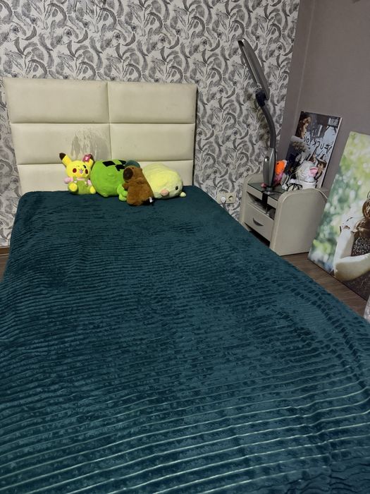 Деревянная кровать 100х180