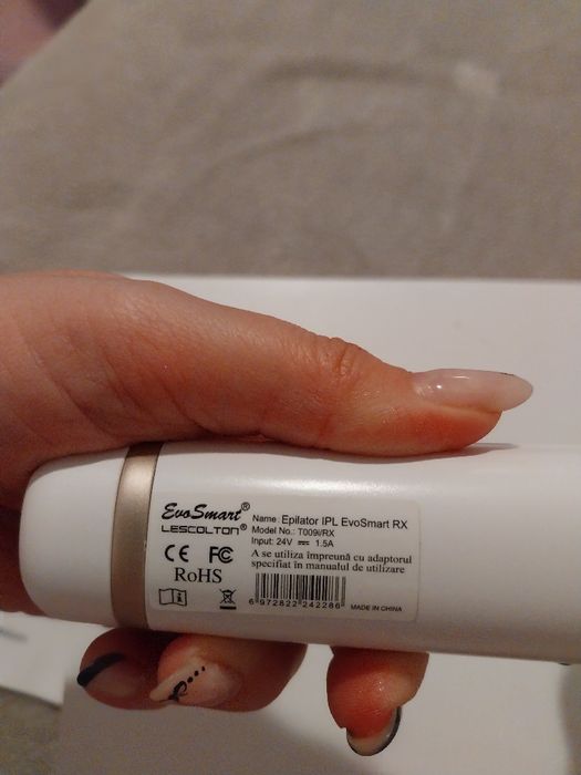 Vând epilator IPL Evosmart