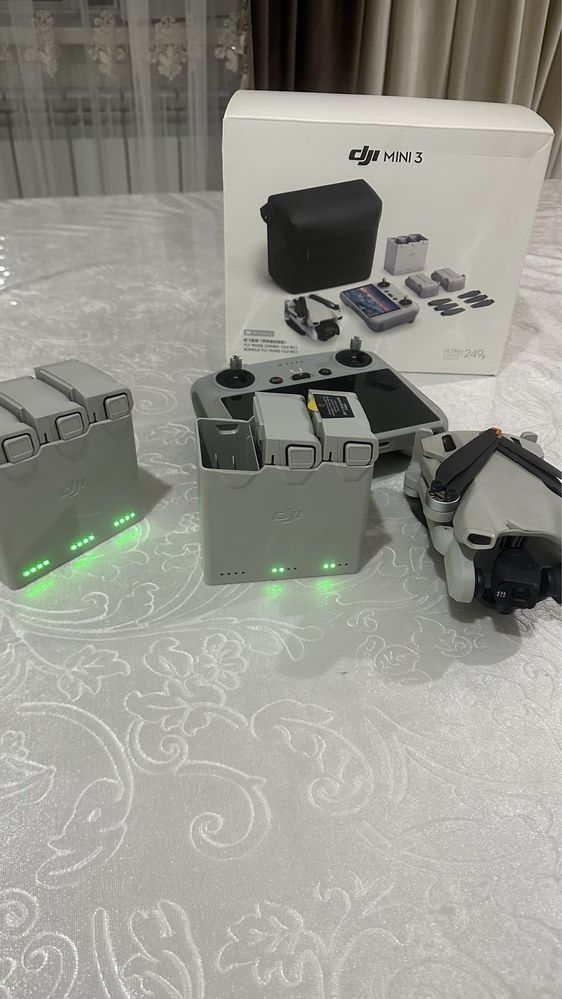 Дрон DJI mini 3 Потчти новый көп ұшпаған идеал жұмыс жасап тұр
