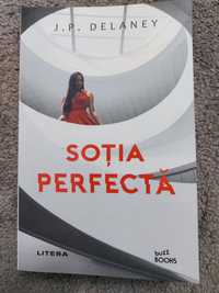 Carte "Sotia perfecta" carti