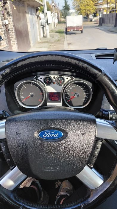 FORD KUGA 2.0TDCI 4X4 панорамен таван 2009г Ръчни скорости 6