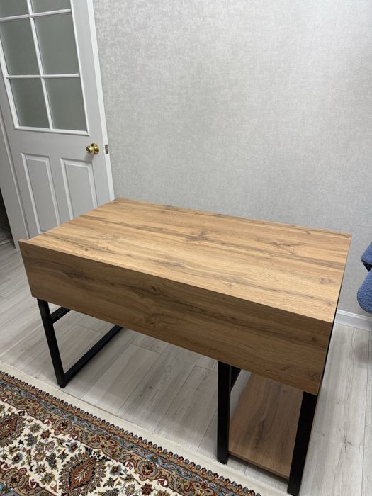 Продается стол рабочий