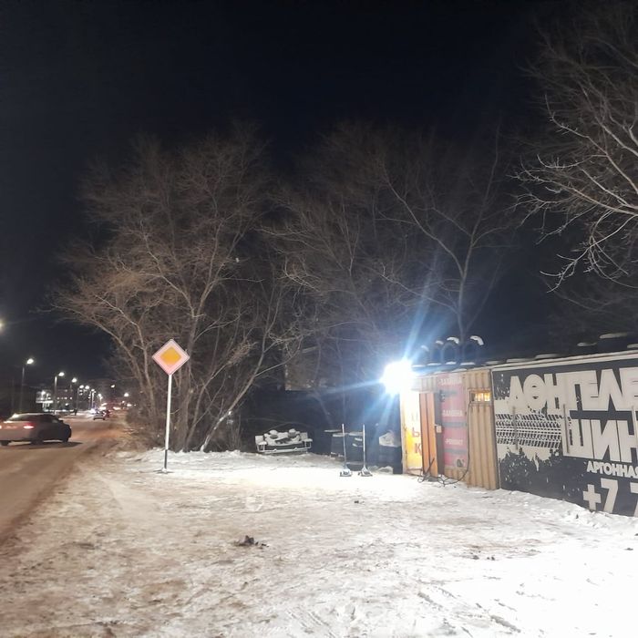 Продам шиномонтаж с оборудованием 40-тонник