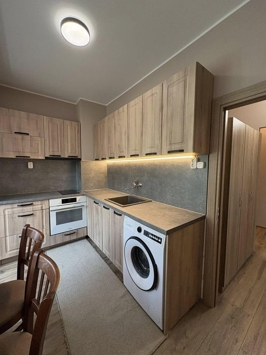 Дава се под наем Тристаен апартамент в София, Мусагеница - 68 кв.м за 650 € - Снимка #2