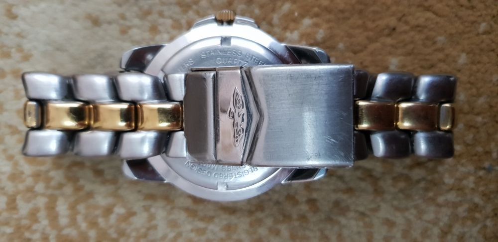 Ceas Sector in doua culori