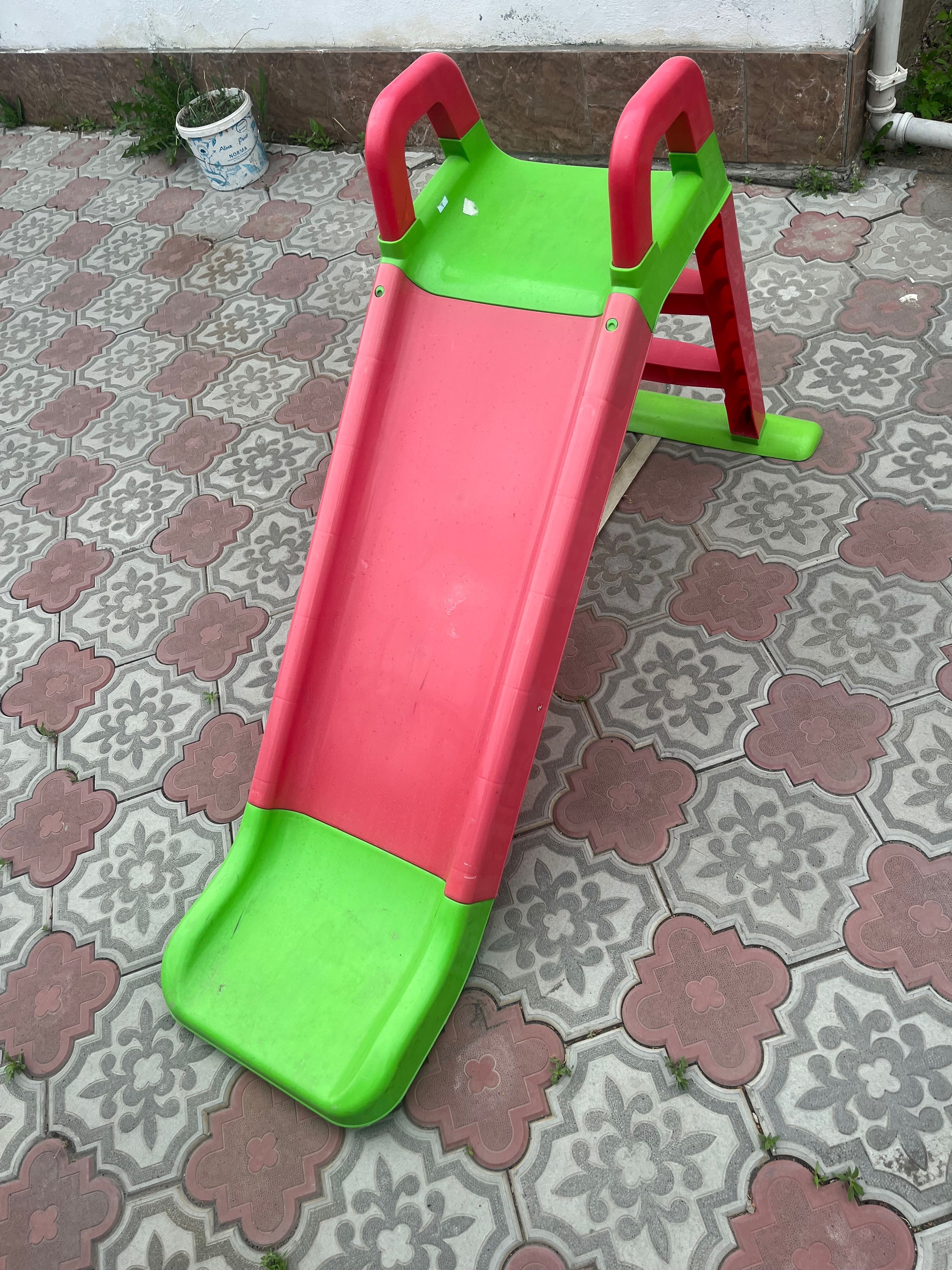 Продам детскую горку
