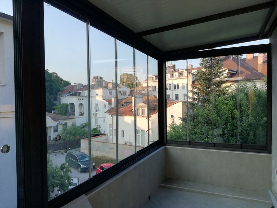 Перголи ,Остъкрения тип плъзгане, ветроупорни завеси, раменни тенти ме