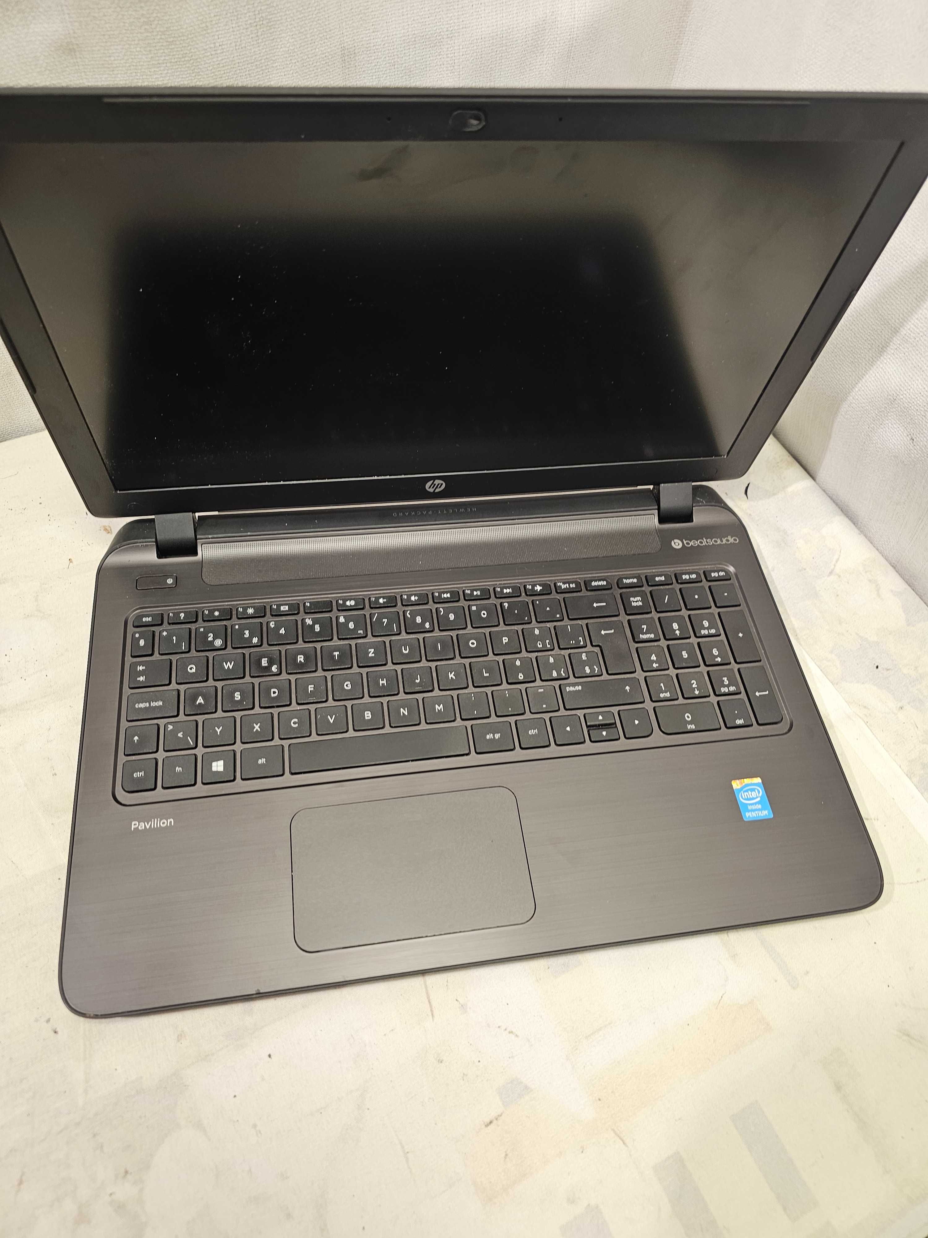 Laptop HP Pavilion 15 Notebook Beats Audio Display LED
