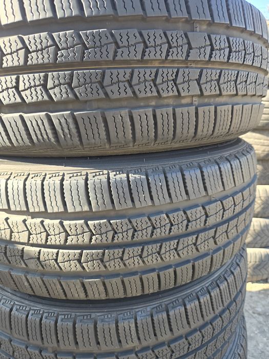 4бр. 195 60 16С Hankook зимни.