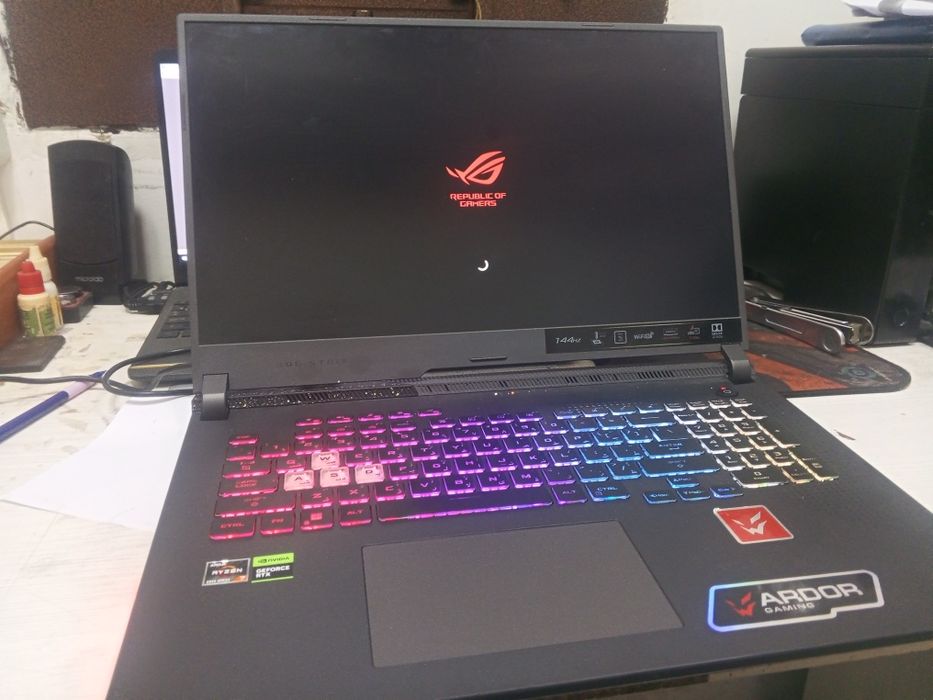 Ноутбук в идеальном состоянии