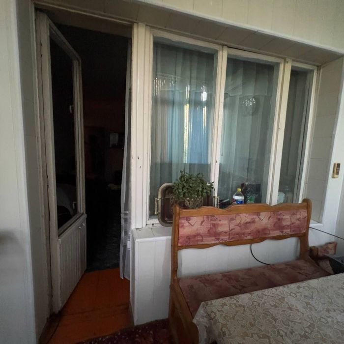 Продается квартира на Юнусабаде Бадамзаре 3/3/5 70 м2