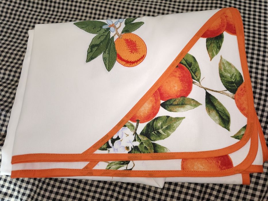 Продается скатерть