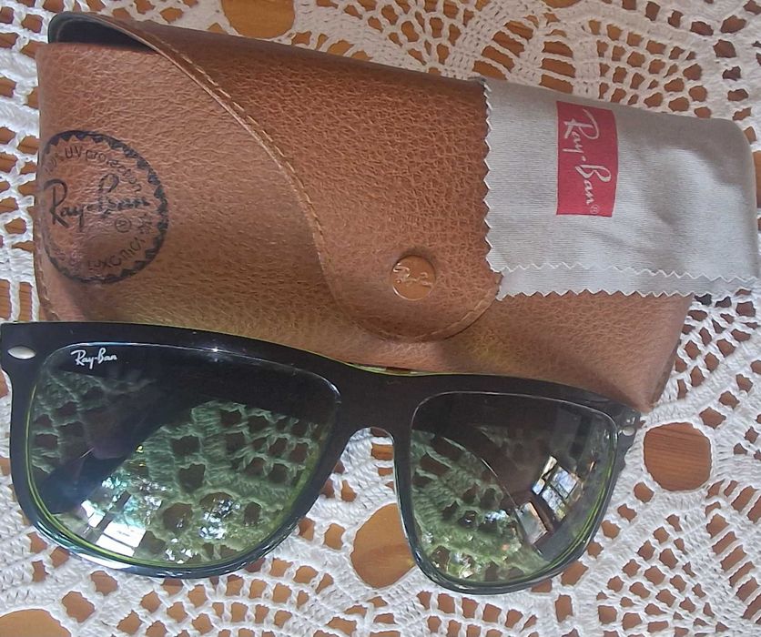 Продавам слънчеви очила Ray ban