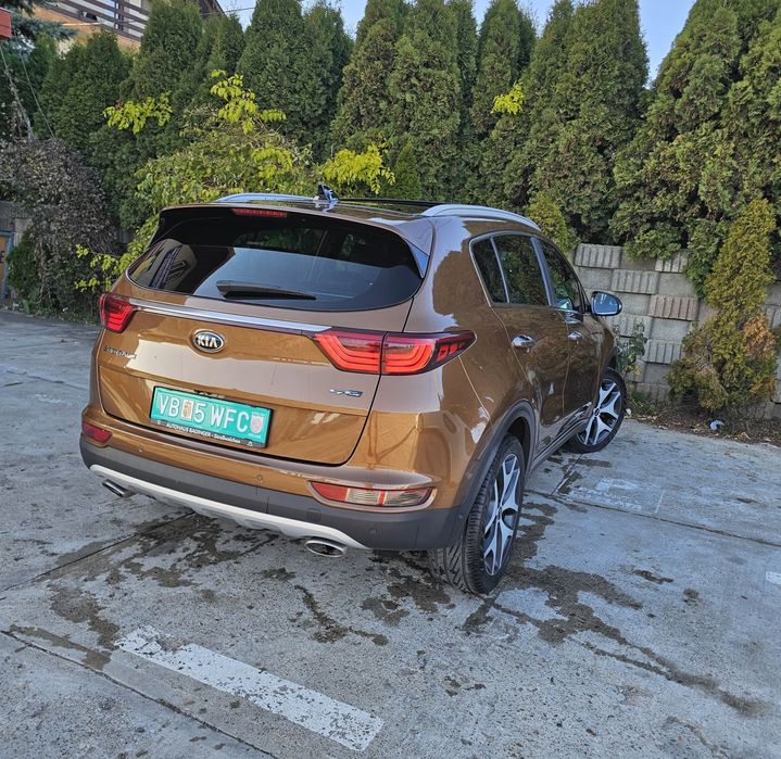 Kia Sportage GT line / 2.0 AWD