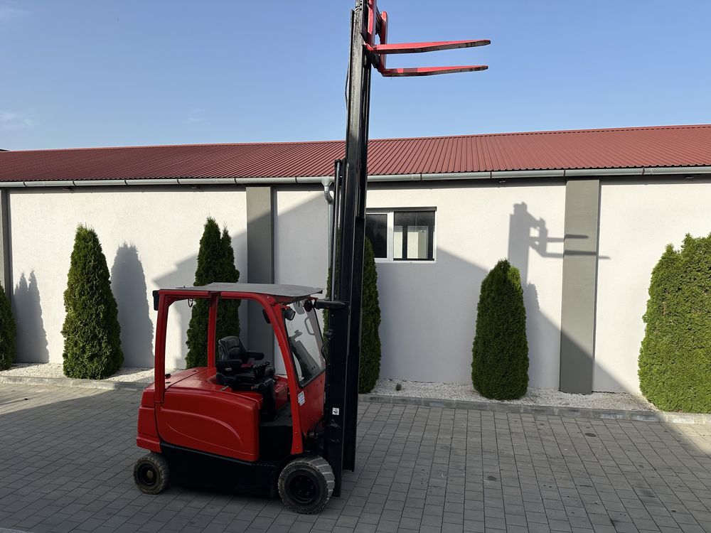 Stivuitor electric ,electrostivuitor  Hyster J 3.0 nu Linde sau still