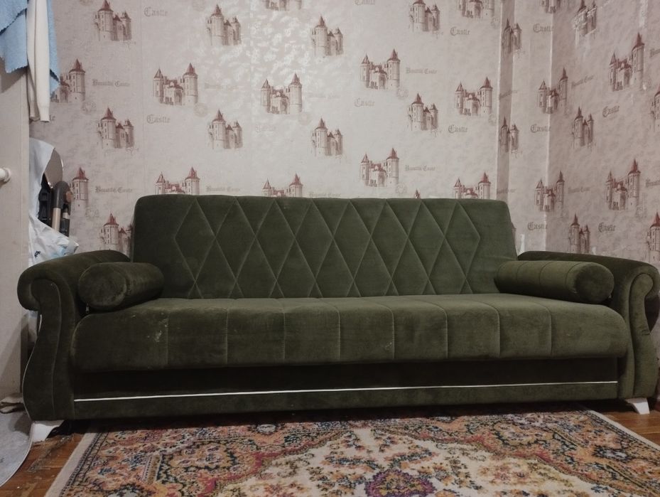 Диван в хорошем состоянии