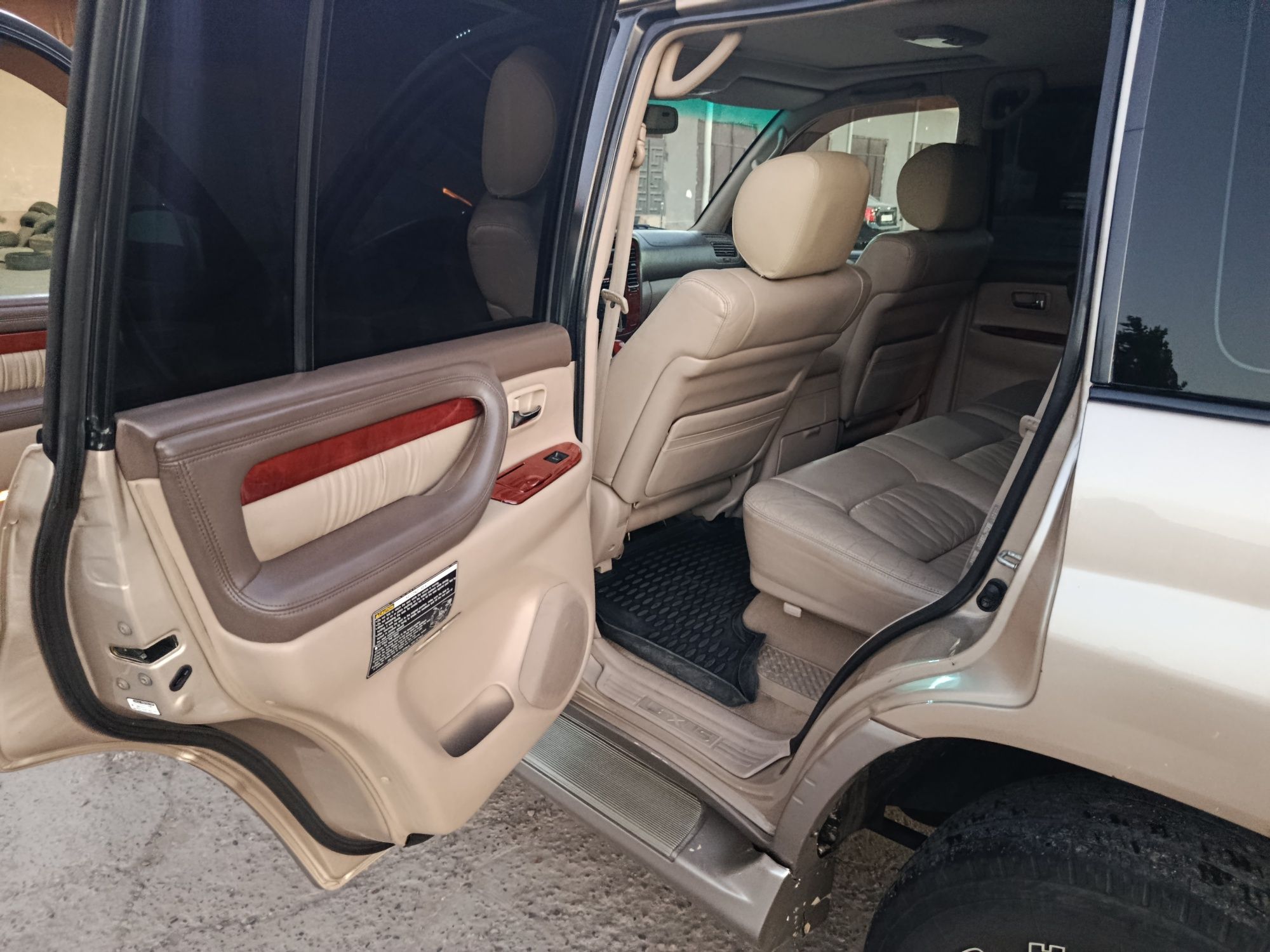 Lexus lx470 отличный