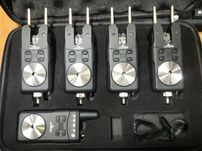 Vând SET 4 + 1 Senzori Avertizori EastShark cu Statie