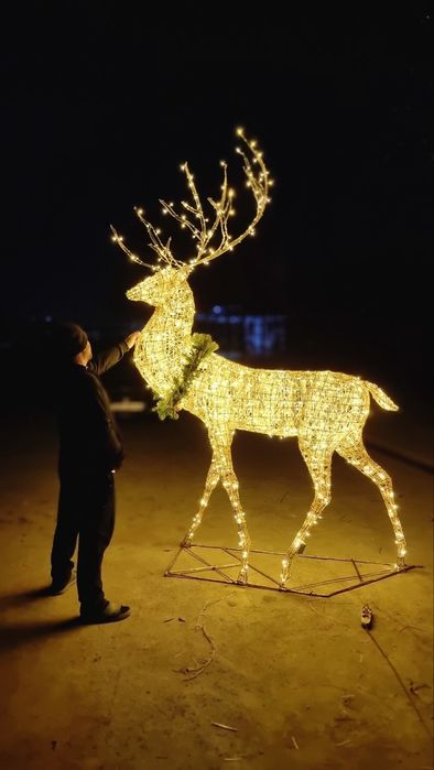 Новогодня олень из первых рук