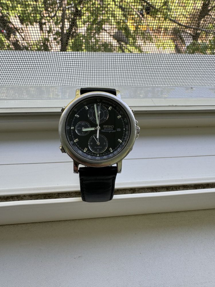 Ceas seiko cu bratara din piele!