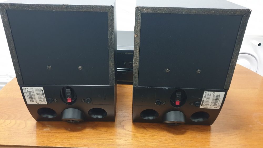 Boxe stereo Bose 301 V