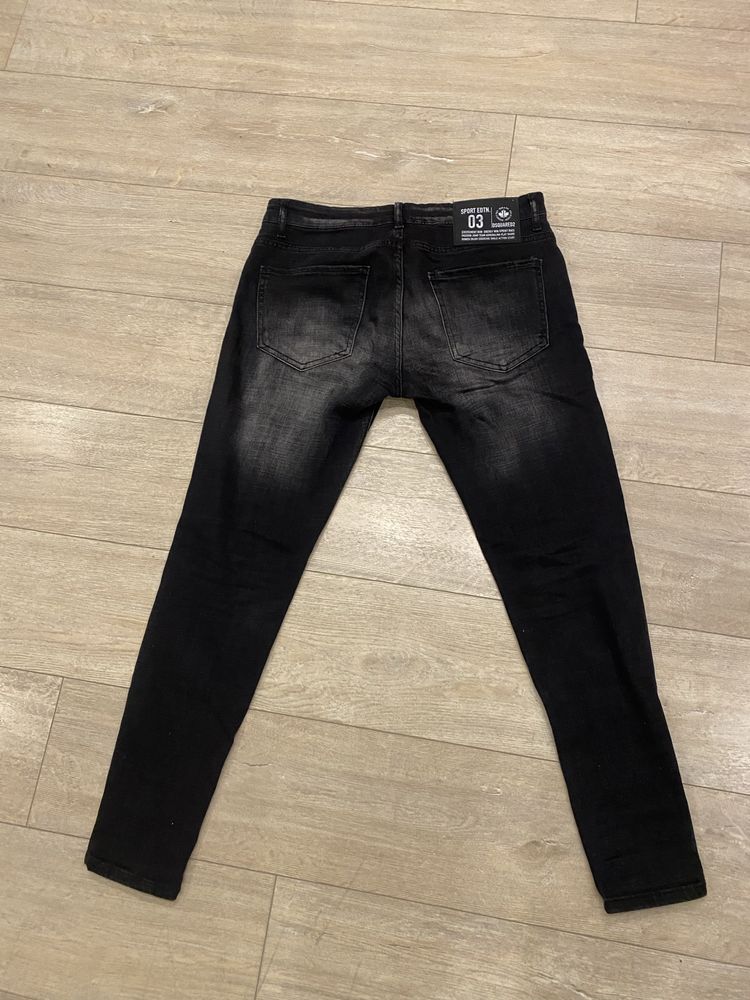 Дънки Dsquared