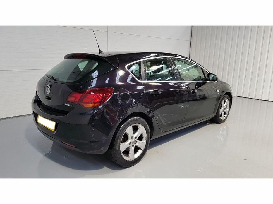 Panou comanda AC clima Opel Astra J 2010 Hatchback 1.7 CDTi