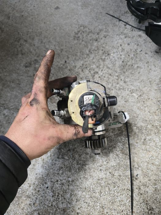 Pompa de injectie Bosch CP4 ( Talisman Espace 5 )